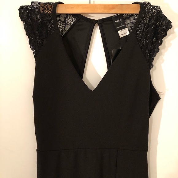 Long black dress with leg slit - Picture 7 of 8